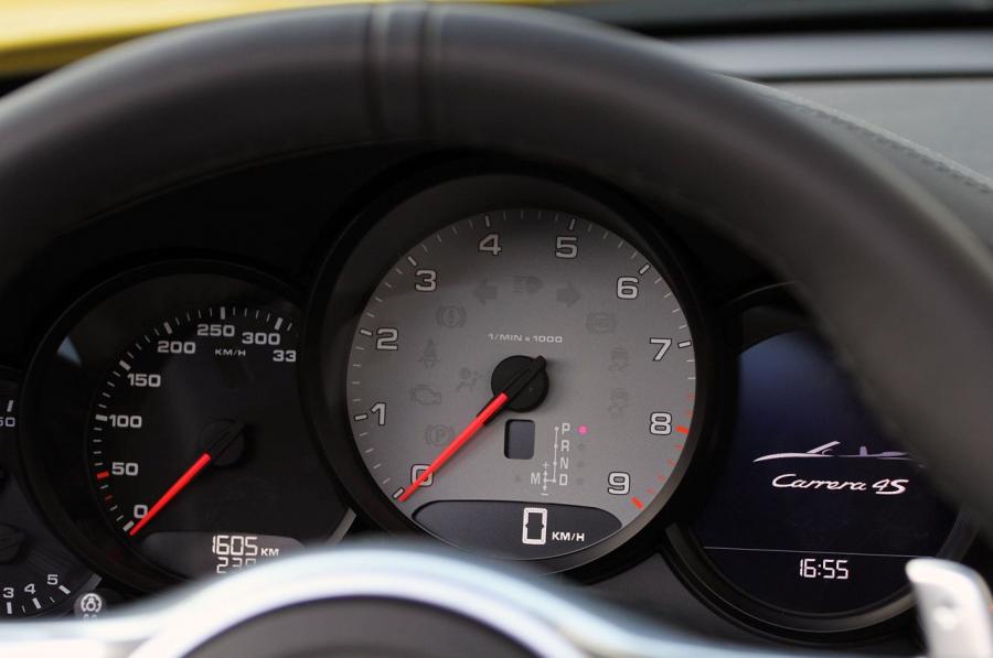  Porsche 911 Carrera 4S 2013 года  (фото 57 из 82)